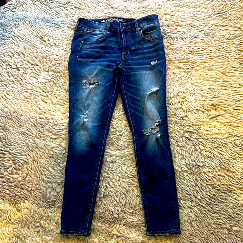 American Eagle size 8 short ripped jeggings